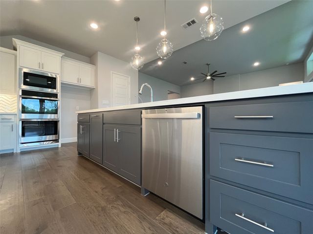 2834 Midlake Drive, Midlothian, TX 76065