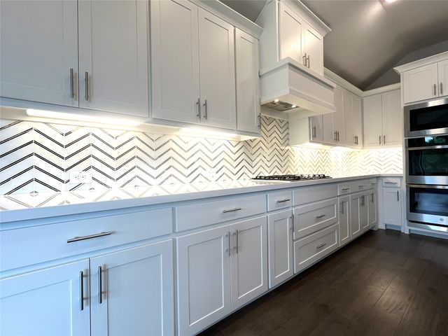 2834 Midlake Drive, Midlothian, TX 76065