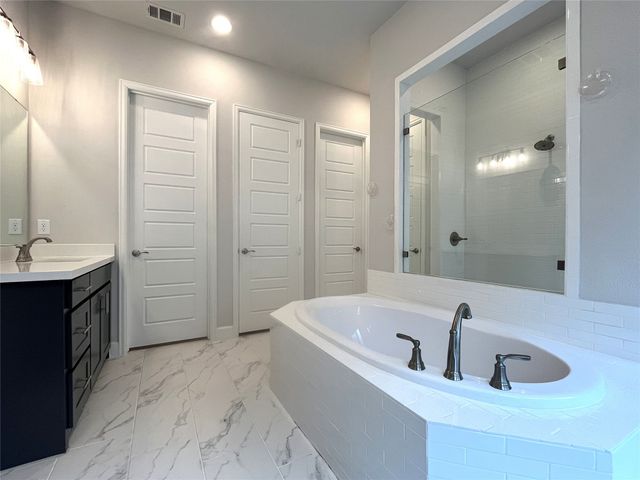 2834 Midlake Drive, Midlothian, TX 76065
