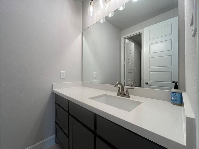 2834 Midlake Drive, Midlothian, TX 76065