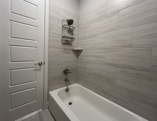 2834 Midlake Drive, Midlothian, TX 76065