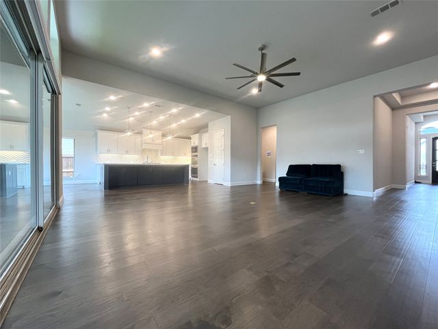 2834 Midlake Drive, Midlothian, TX 76065