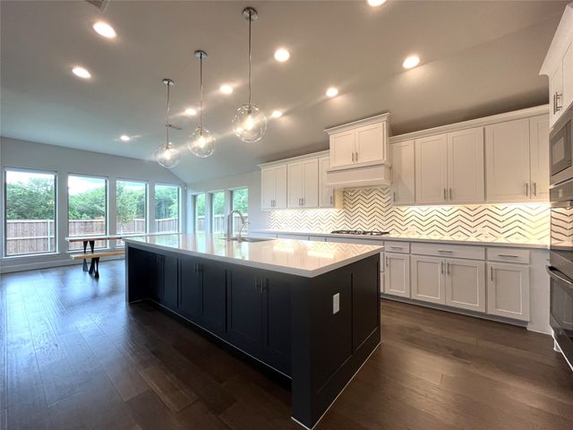 2834 Midlake Drive, Midlothian, TX 76065