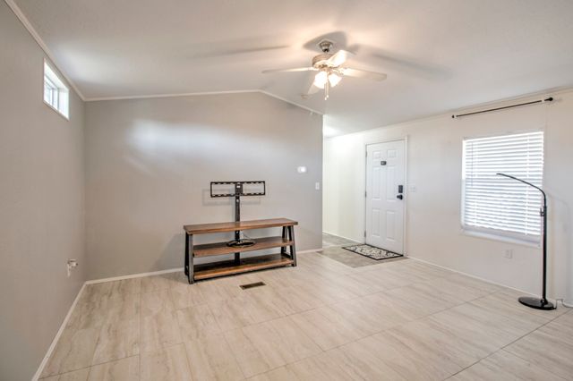 775 Whitaker Circle, Gordonville, TX 76245