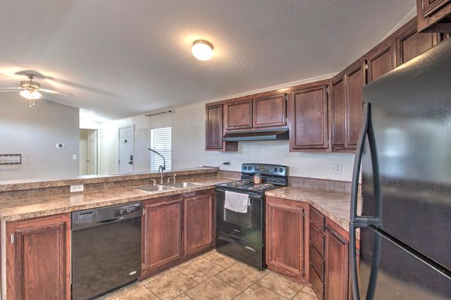 775 Whitaker Circle, Gordonville, TX 76245