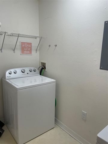 1909 SUMMER CLUB DRIVE 211, Oviedo, FL 32765