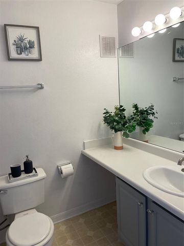 1909 SUMMER CLUB DRIVE 211, Oviedo, FL 32765