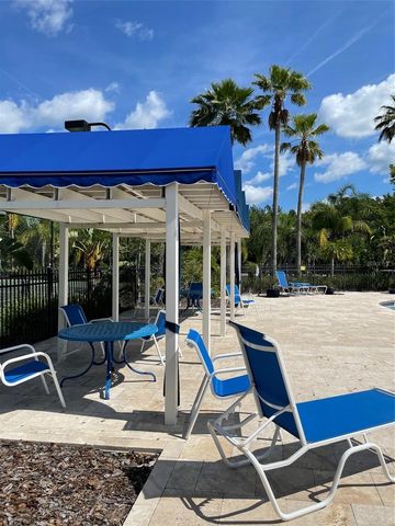 1909 SUMMER CLUB DRIVE 211, Oviedo, FL 32765