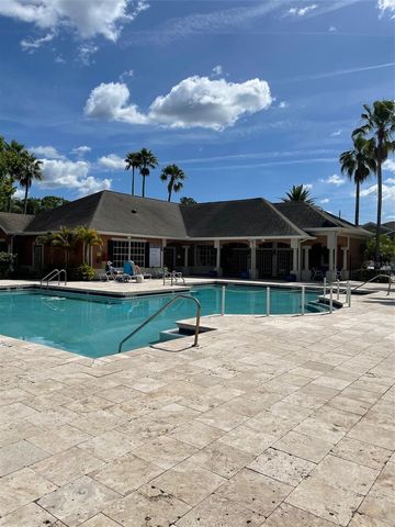 1909 SUMMER CLUB DRIVE 211, Oviedo, FL 32765