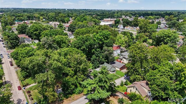 1411 Seminary Street, Alton, IL 62002
