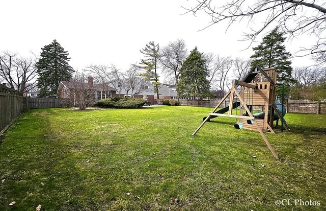 2313 Greenwood Road, Glenview, IL 60026
