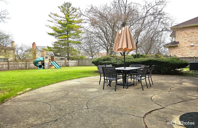 2313 Greenwood Road, Glenview, IL 60026