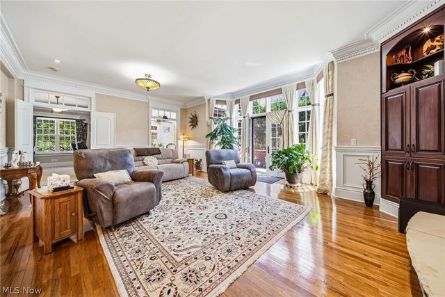 39487 Tudor Drive, Willoughby, OH 44094