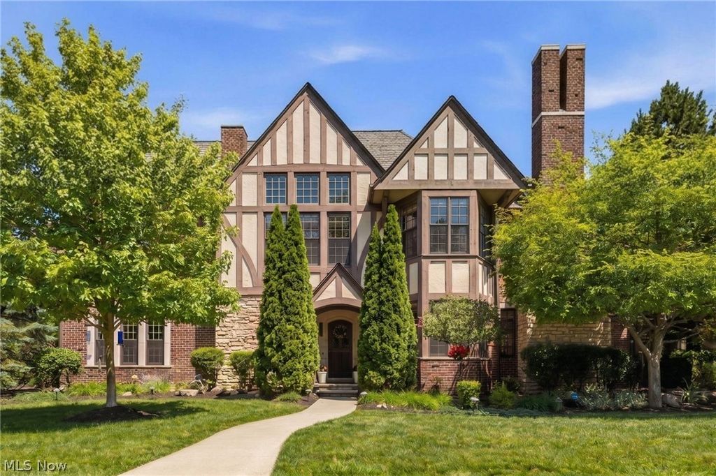 39487 Tudor Drive, Willoughby, OH 44094