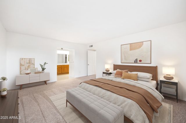 2315 E SOUTH MOUNTAIN Avenue -, Phoenix, AZ 85042