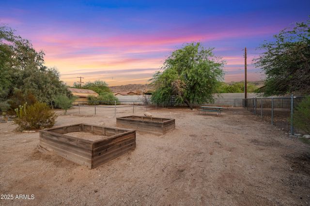 2315 E SOUTH MOUNTAIN Avenue -, Phoenix, AZ 85042