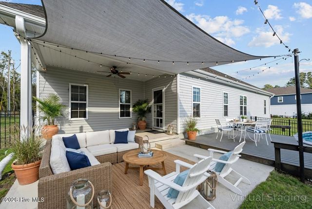 442 Crows Nest Lane, Sneads Ferry, NC 28460