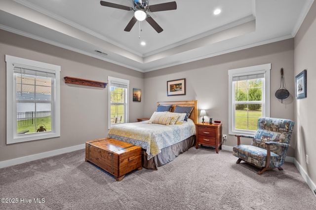 442 Crows Nest Lane, Sneads Ferry, NC 28460