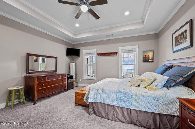 442 Crows Nest Lane, Sneads Ferry, NC 28460