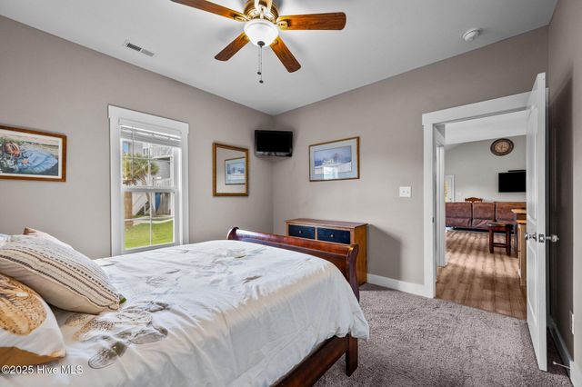 442 Crows Nest Lane, Sneads Ferry, NC 28460