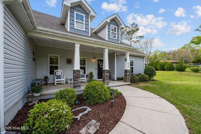 442 Crows Nest Lane, Sneads Ferry, NC 28460