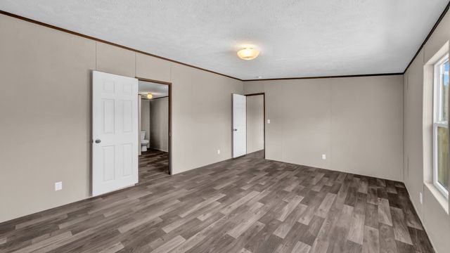 4802 Plum Bush Street, Granbury, TX 76048