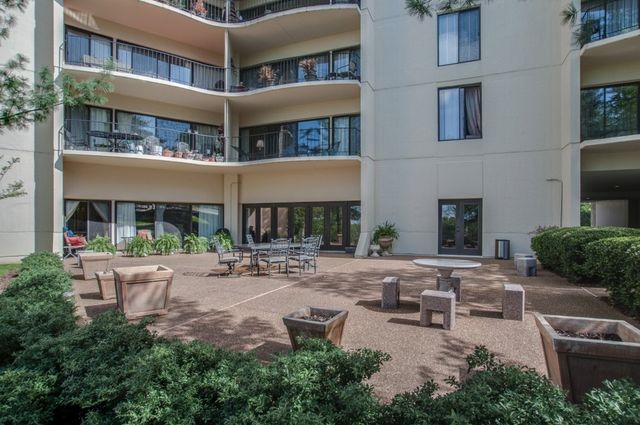 6666 Brookmont Ter Apt 1102, Nashville, TN 37205
