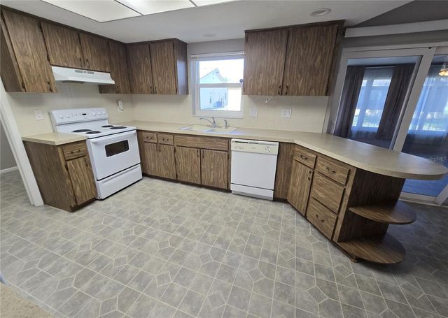 7415 CHAIRMAN COURT, Port Richey, FL 34668