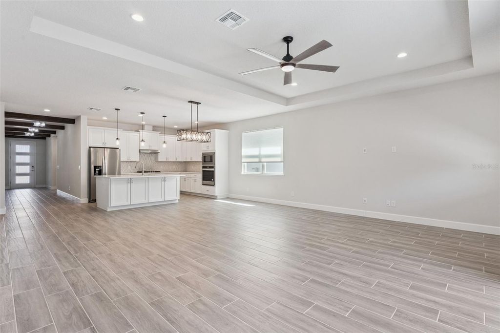 Image 6 of property listing at 2682 PARK RIDGE STREET, Apopka, FL 32712