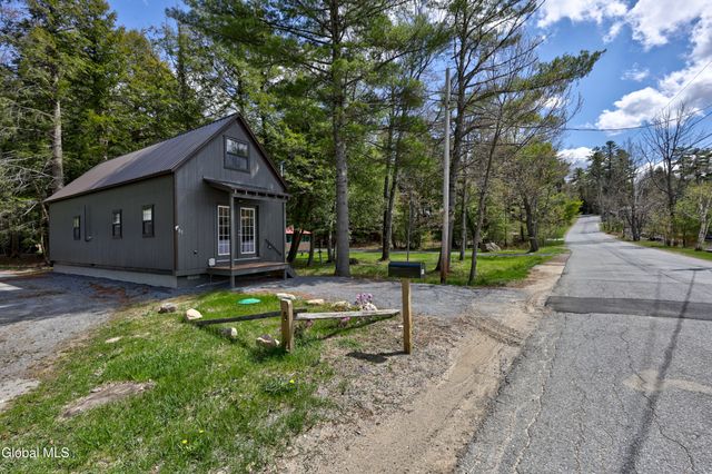 85 Hunt Lake Road, Corinth, NY 12822
