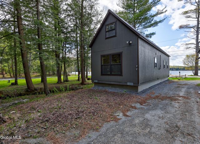 85 Hunt Lake Road, Corinth, NY 12822