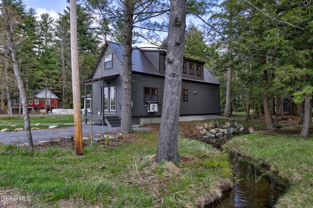 85 Hunt Lake Road, Corinth, NY 12822