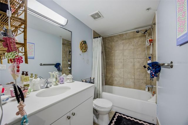 2515 SW 35TH PLACE 117, Gainesville, FL 32608