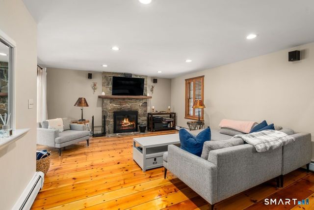 45 Heritage Drive, Easton, CT 06612