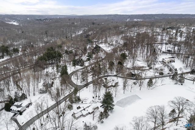 45 Heritage Drive, Easton, CT 06612