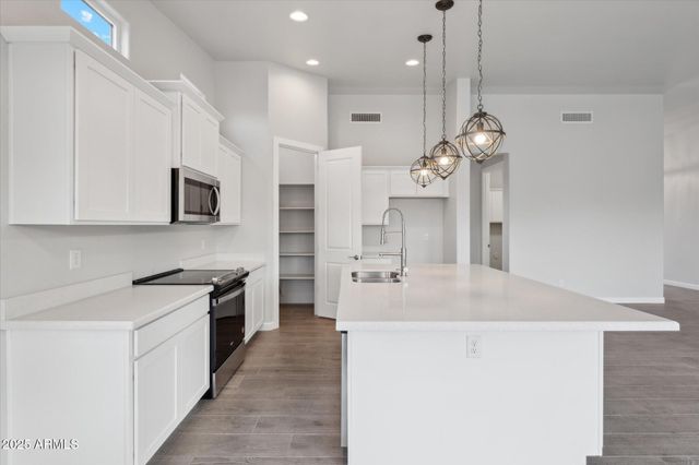 19236 W Audrey Lane, Surprise, AZ 85387