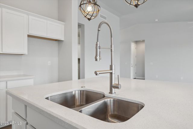 19236 W Audrey Lane, Surprise, AZ 85387