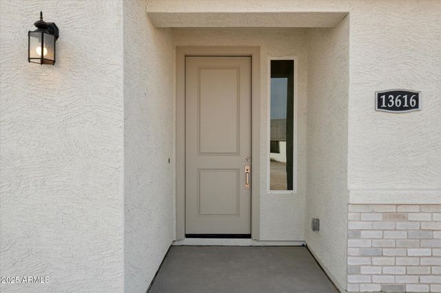 19236 W Audrey Lane, Surprise, AZ 85387