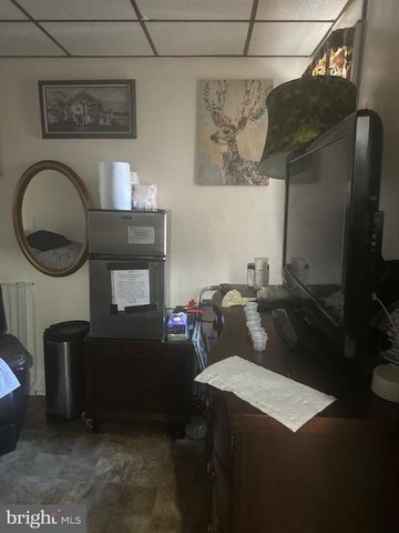 3228 W OXFORD ST, Philadelphia, PA 19121