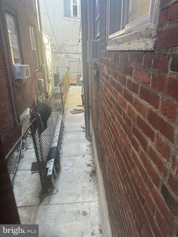 3228 W OXFORD ST, Philadelphia, PA 19121