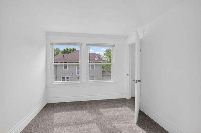 510 courtland Street, Waterloo, IA 50703