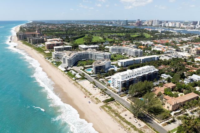 139 Sunrise Avenue 102, Palm Beach, FL 33480