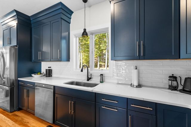 26 Timber Crest Dr, Medway, MA 02053