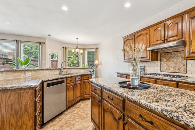 3412 High Vista Drive, Carrollton, TX 75007