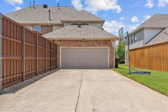 3412 High Vista Drive, Carrollton, TX 75007