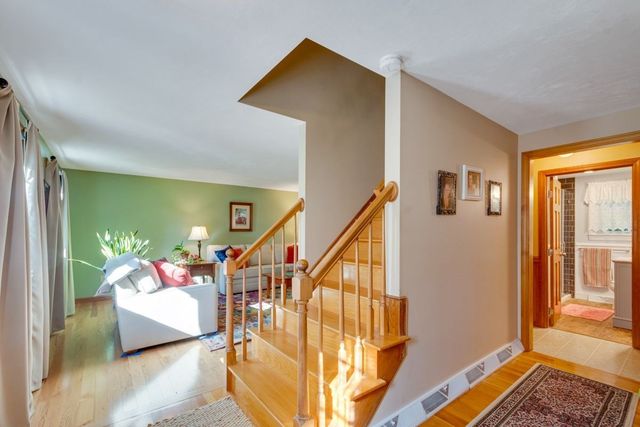 9 Beatty Ln, Easton, MA 02375
