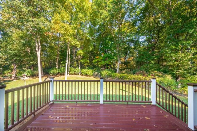 9 Beatty Ln, Easton, MA 02375