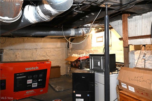 241 8th Street, Elyria, OH 44035