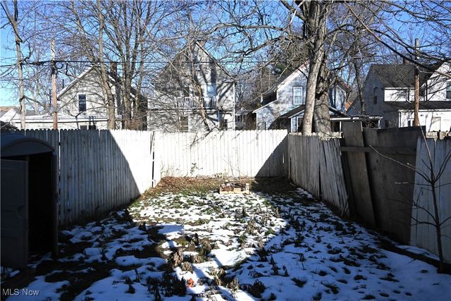 241 8th Street, Elyria, OH 44035