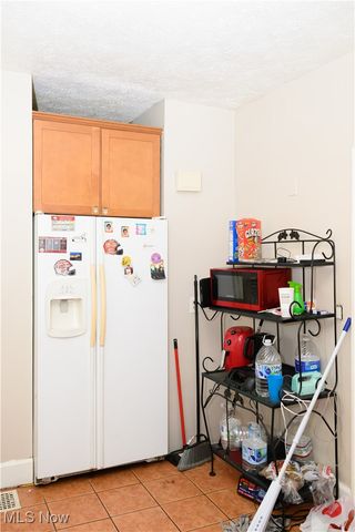 241 8th Street, Elyria, OH 44035